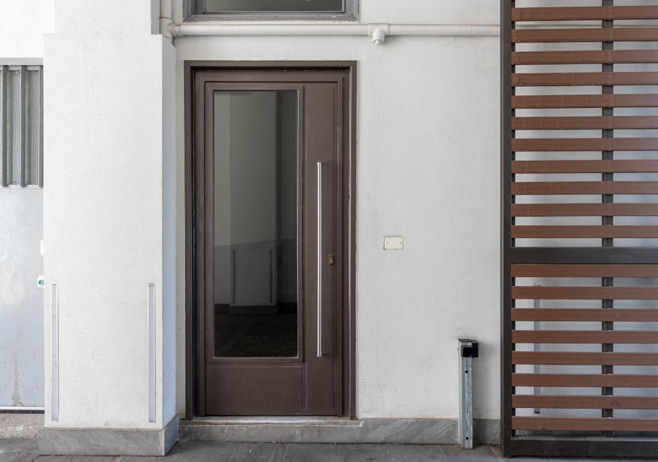 Apartamento Milanese Elegance - 15 Minutes Duomo Exterior foto